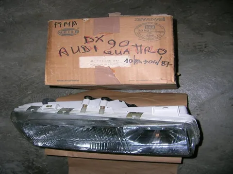 Proiettore Dx Audi 90 '84