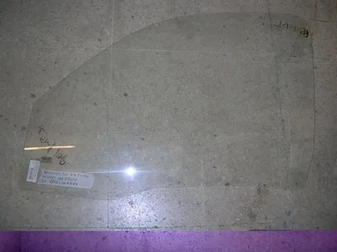 Scendente Anteriore Sinistro Chiaro Peugeot 106  91'   5 Porte