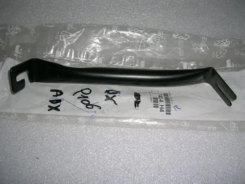 Staffa Paraurto Anteriore Destra Peugeot 106 I Serie