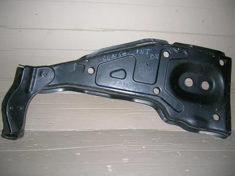 Longherone Interno DX Fiat Tipo