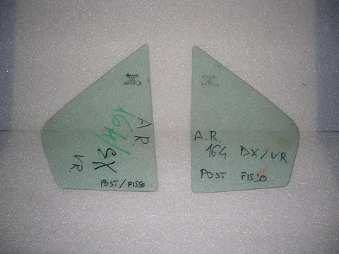Vetro Fisso Post. Dx e Sx Verde Alfa Romeo 164