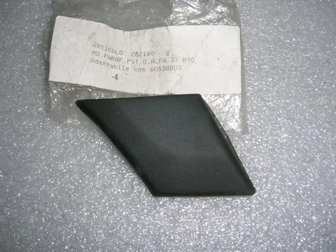 Modanatura Parafango Post. Dx Alfa Romeo 33
