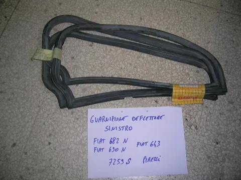 Guarnizione Deflettore Sinistro Fiat 682 N  Fiat 690 N Fiat 643