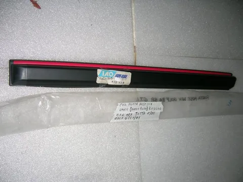 Modanatura Porta Posteriore Sinistra Con Profilo Rosso  Volkswagen Jetta '85  GTI  /Golf GTI '85