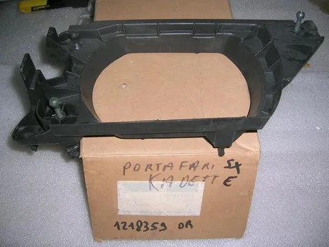 Porta Fari Sinistro Opel Kadett e