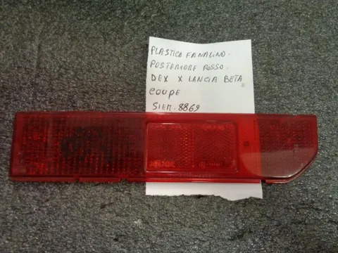 PLastica Fanalino Posteriore Destro Rosso Lancia Beta Coupè