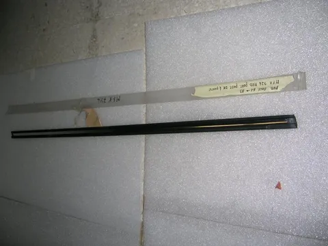 Modanatura Portellone Posteriore Destro Volkswagen  Golf Dal 81' Al 83' 4 Porte