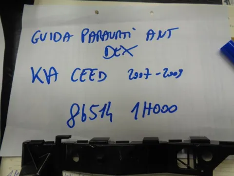 Staffa Paraurti Anteriore Destra Kia Ceed 2007-2009