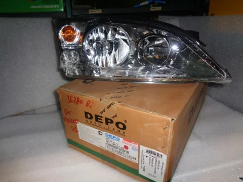 Proiettore Destro Ford Mondeo 2000-2007