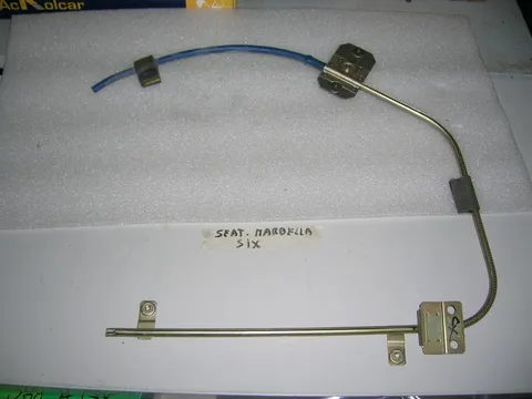 Alzavetro Anteriore Sinistro Manuale Seat Marbella