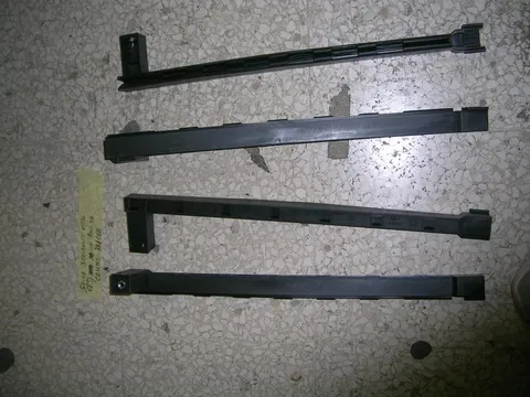 Guida Scendente Porta Anteriore Destra Iveco Daily 1996-2000