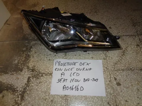 Proiettore Destro Con Luce Diurna A Led Seat Leon 2017-2019