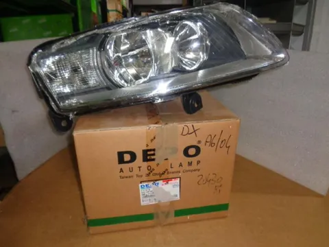 Proiettore Destro Audi A6 Dal 2004 Al 2008