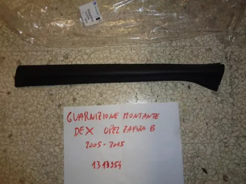 Guarnizione Montante Destro Opel Zafira B 2005-2015