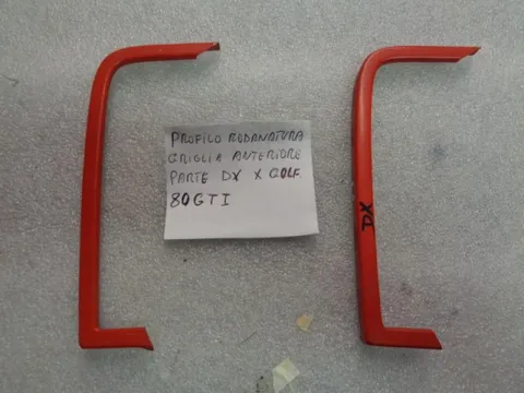 Modanatura Destra Griglia Anteriore Golf Gti Mk1