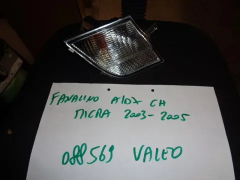 Fanalino Anteriore Destro Chiaro Nissan Micra 2003-2005