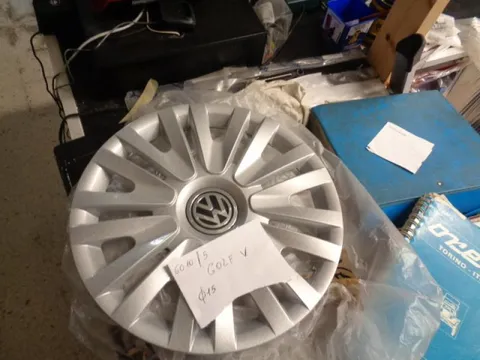 Borchia Ruota 15" Golf V