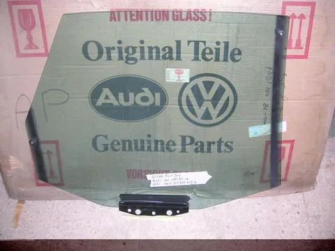 Scendente Posteriore Sinistro Verde Audi 100 82'