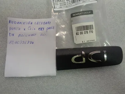Modanatura Laterale Porta Destra Clio Mk3