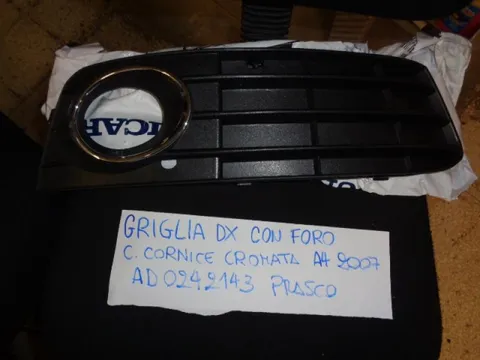 Griglia Destra Con Foro Con Cornice Cromata Audi A4 2007