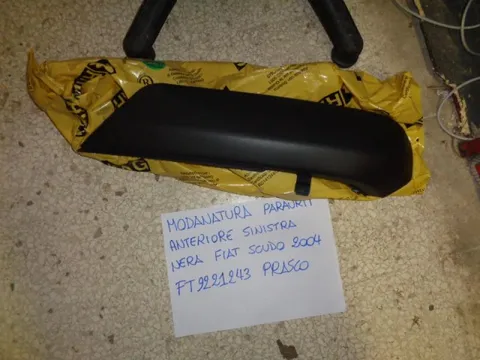 Modanatura Paraurti Anteriore Sinistra Nera Fiat Scudo 2004