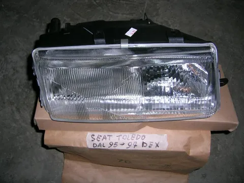Proiettore Dx Seat Toledo '95