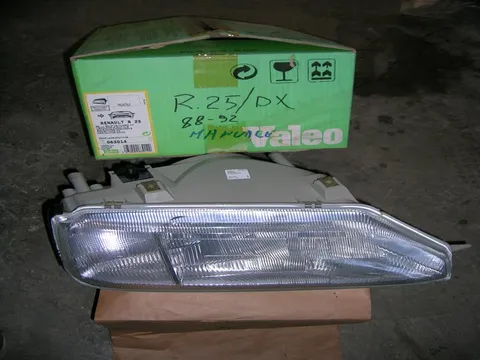 Proiettore Dx Renault 25