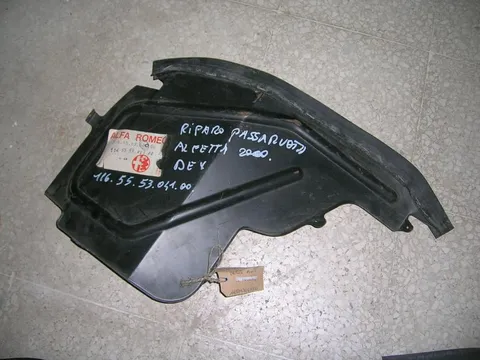 Riparo passaruota Destro Alfa Romeo  Alfetta 200