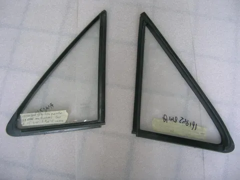 Vetro Fisso Porta Anteriore Sinistra Chiaro Volkswagen Golf 84