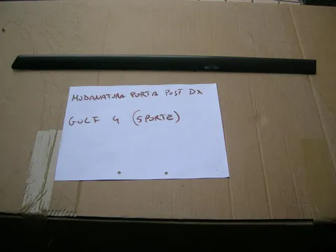 Modanatura Porta Posteriore Destro Volkswagen Golf 4 (5 Porte)