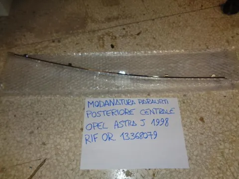 Modanatura Paraurti Posteriore Centrale Opel Astra J 1998
