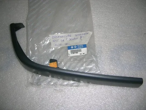 Modanatura Sottofaro Anteriore Destra  Fiat Scudo 1995-2004