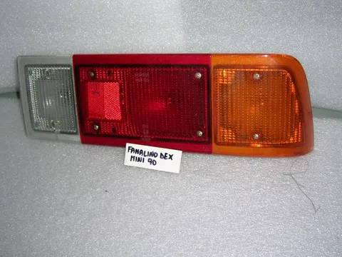 Fanalino Post. Dx Innocenti Mini 90