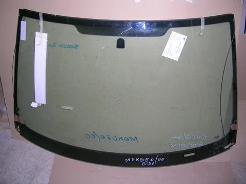 Parabrezza Verde Riscaldato Ford Mondeo '00