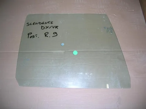 Scendente Posteriore Destro  Verde Renault 9