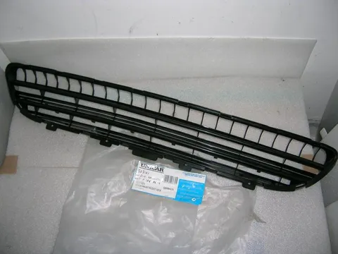 Griglia Paraurti Anteriore Peugeot 406'96------>