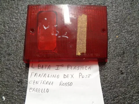 Plastica Fanalino Posteriore Destro Centrale Rosso Lancia Beta 1^ Serie
