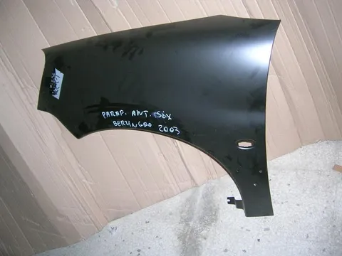 Parafango Anteriore Sinistro Con Fori Modanatura Citroen Berlingo, Peugeot Partner/ Ranch 2003-2008