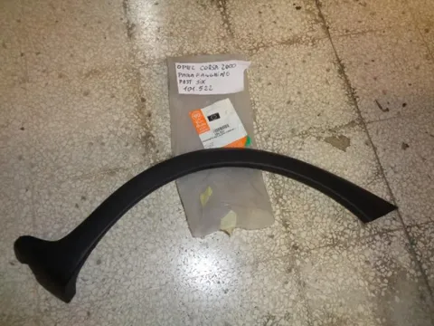 Parafanghino Posteriore Sinistro Opel Corsa 2000