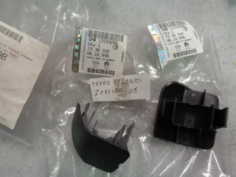 Tappo Paraurti Anteriore Opel Zafira 2005