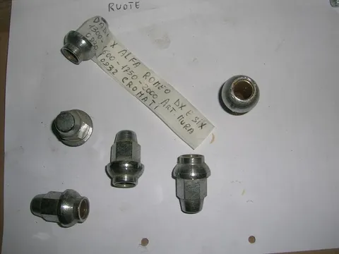 Dadi Ruote Alfa Romeo 1300 1600 1750 2000