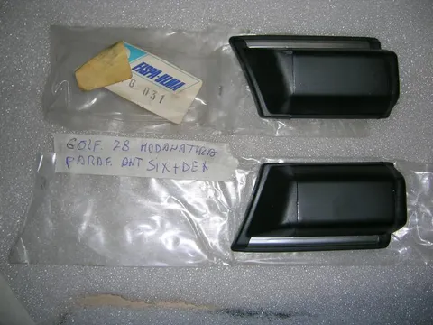 Modanatura Parafango Anteriore Sinistra E Destra Volkswagen Jetta  Carat '84