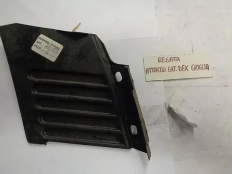 Attacco Griglia Laterale Destro Fiat Regata