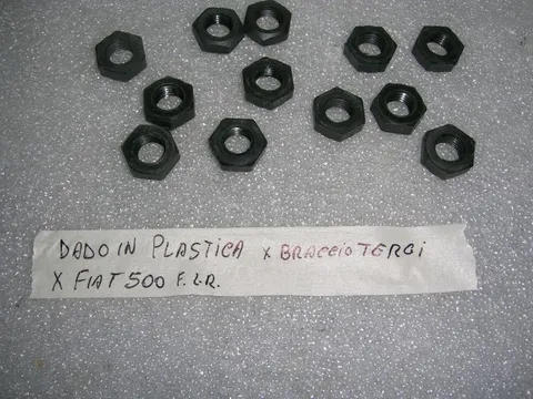 Dado In Plastica Per Tergicristalli Fiat 500F.L.R.