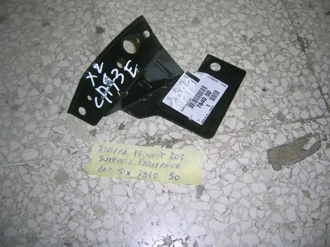 Staffa Parafango Anteriore Sinistro Peugeot 207