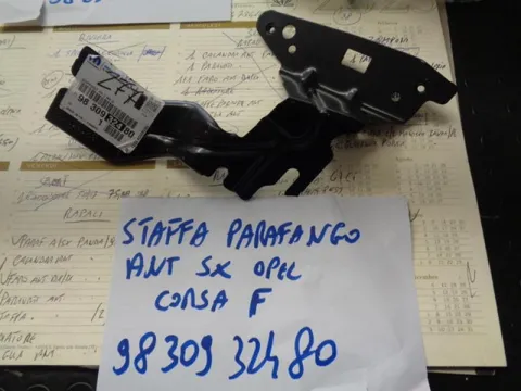 Staffa Parafango Anteriore Sinistra Opel Corsa F