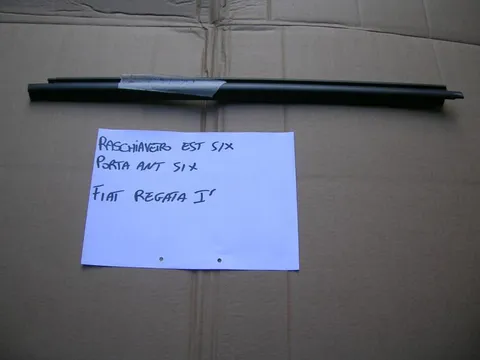 Raschiavetro Esterno Sinistro Porta Anteriore Sinistro Fiat Regata 1 Serie