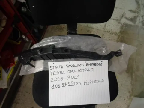 Staffa Paraurti Anteriore Destra Opel Astra J 2009-2011