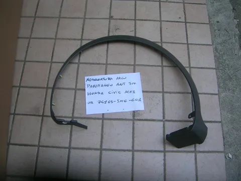 Modanatura Arco Parafango Anteriore Sinistro Honda Civic MK8