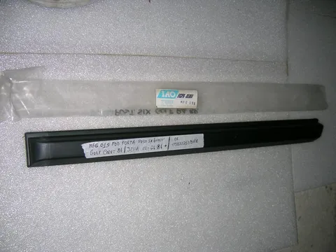 Modanatura Porta Post Sx Volkswagen Jetta CL-GL '84/Golf '84 4P